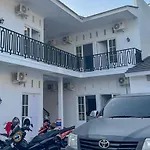 Tritisan House Redpartner